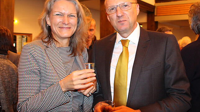 Das Markdorfer Unternehmerehepaar Angelika und Peter Zimmermann, hier bei einem Neujahrsempfang der Stadt, gibt im Januar die Mehrheit ...