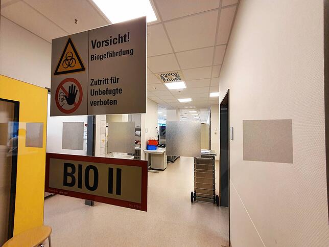Das Labor im Schwarzwald-Baar-Klinikum ist hermetisch abgeriegelt.