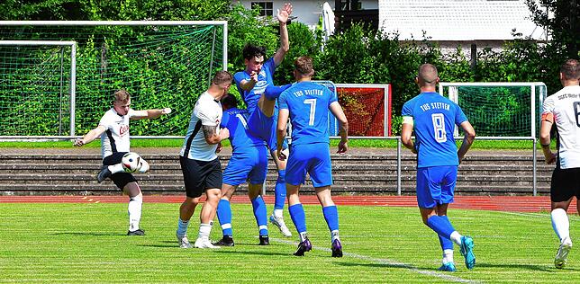 Bild 37: SG FC Wehr/Brennet besiegt den TuS Stetten mit 7:1 – und wir haben Fotos