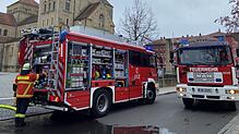 Die Feuerwehr Singen wird immer häufiger zu Einsätzen alarmiert, wie den Autobrand in der Tiefgarage am Herz-Jesu-Platz am 11. November.