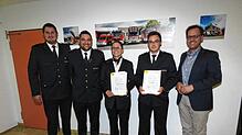 Beförderungen, die es nicht alle Tage gibt, sind bei der Feuerwehr Geisingen durchaus möglich (von links): Kommandant Mathias Rapp, ...