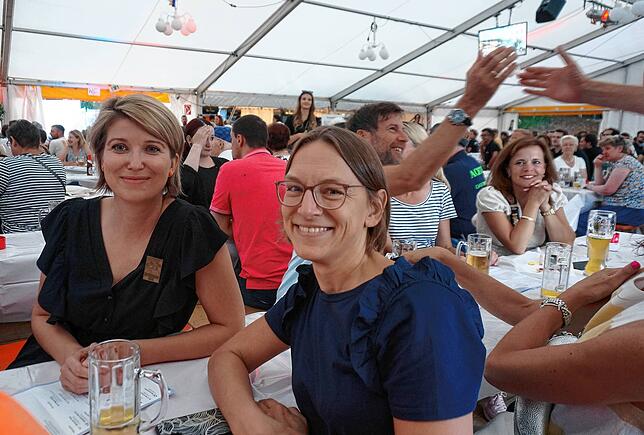 Bild 6: Chilbi: Stimmung pur im Festzelt beim Wunschkonzert
