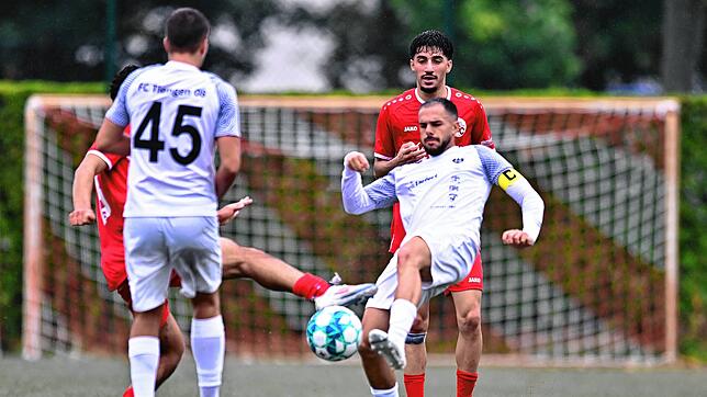 Starke Defensive: Kapitän und Abwehrchef Aggelos Mitkidis sorgte mit seiner Mannschaft für eine stabile Defensive, die kaum Chancen der ...