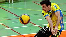 Joshua Rauber (bei der Annahme) wurde für seine herausragende Leistung beim 3:1 des TSV Mimmenhausen über den SV Schwaig mit der ...