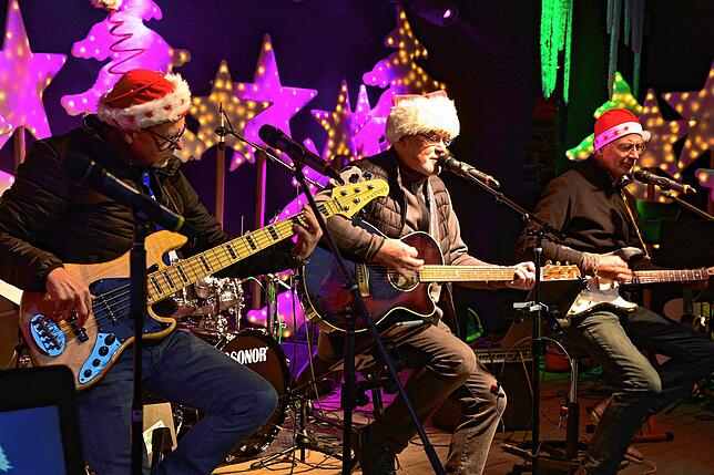 Bild 13: Dritter Tag des Triberger Weihnachtszaubers: Trommelwirbel und jede Menge Akrobatik