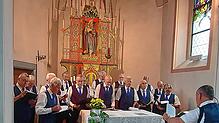 Maiandacht vom Altenwerk am 20.05.25 in der Antoniuskapelle Horheim, mit dem Blümliverein als Gesangshighlight und Elsbeth Widder als ...