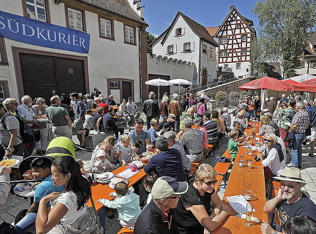 Bild 8: Wenn Gaukler und Musiker in der Zähringerstadt regieren: Impressionen vom Straßenmusiksonntag in Bräunlingen