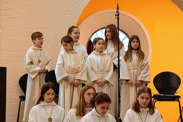 Bild 6: Die schönsten Bilder der Feier der Altarweihe in der Kirche St. Oswald in Stockach (Teil 2)