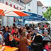 An mehreren Plätzen erklang den ganzen Tag Musik. Auch der Kinder- und Erwachsenenflohmarkt war gut besucht und hielt viele Schnäppchen ...