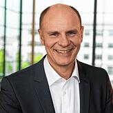 Singens Oberbürgermeister Bernd Häusler: „Es wird ausgelotet, wie ein Hilfstransport mit medizinischen Hilfsgütern Kobeljaki ...