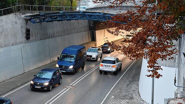 Der Riedleparktunnel in Friedrichshafen ist rund 400 Meter lang, die gesamte Ausbaustrecke beläuft sich auf 2,1 Kilometer. (Archivbild)