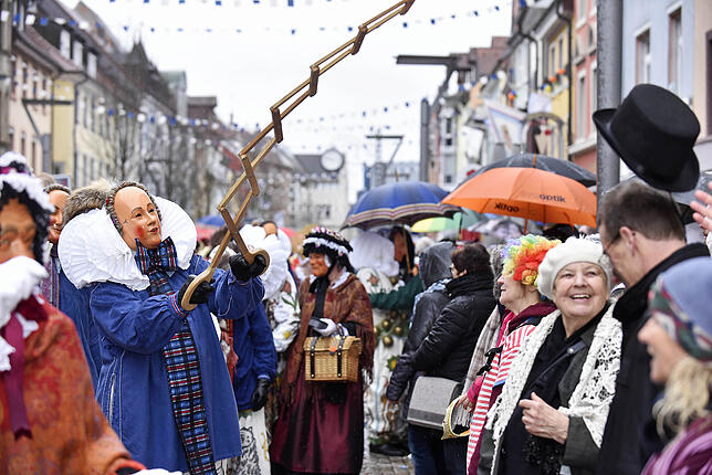 Bild 5: Bilder vom bunten Treiben am Fasnetsmontag in Villingen (2)