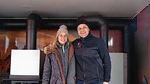 Ofenbauer haben im Moment wahnsinnig viel Arbeit, erklären Ofenbauer Bernd Füßinger und seine Frau Romina. Kaminöfen, Kachelofeneinsatz, ...