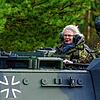 Verteidigungsministerin Christine Lambrecht (links) fährt bei ihrem Besuch der  Panzerlehrbrigade 9 in einem Panzer mit. Auf die ...