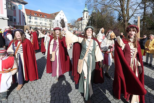 Bild 15: Narren erobern Donaueschingen: Die besten Bilder vom Umzug 2025