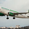 Ein Airbus A319 von Germania hebt vom Flughafen Stuttgart ab.
