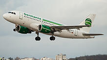 Ein Airbus A319 von Germania hebt vom Flughafen Stuttgart ab.