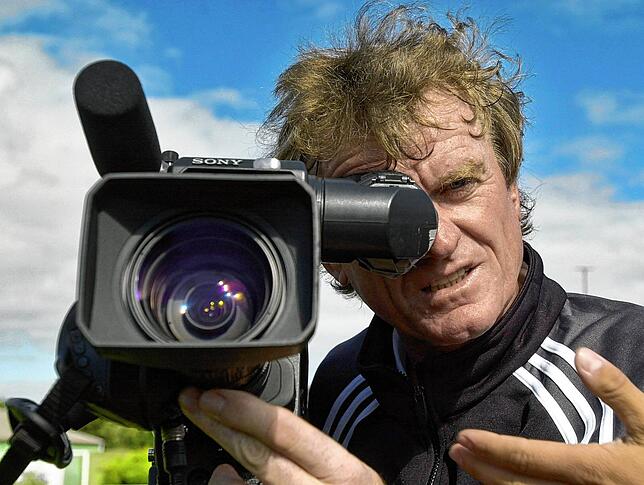 Fotografieren und Filmen sind große Hobbys des Ex-Fußballers.