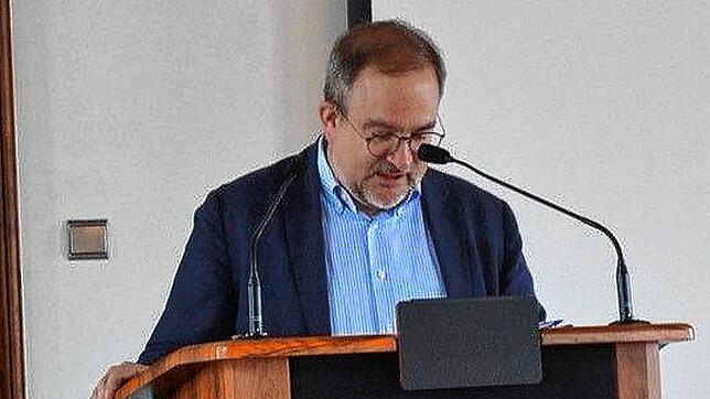Prof. Dr. Holger Zaborowski, Erfurt, bei der Eröffnungsrede zur Heidegger-Konferenz.