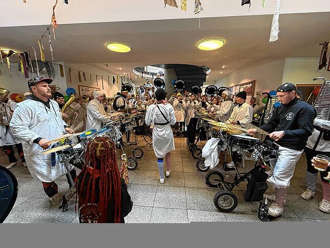 Bild 35: Schmutziger Donnerstag in Küssaberg: Hier die einzigartigen Bilder des Tages!
