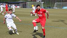 Luca Arceri (rechts) wurde am Sonntag mit den Geisingern vorzeitig Bezirksliga-Meister.