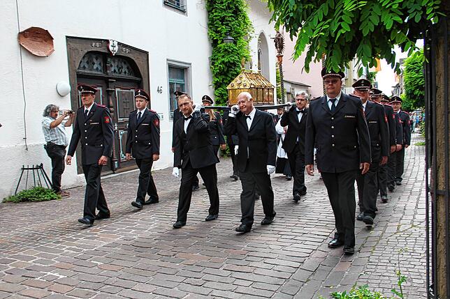 Bild 11: Hausherrenfest 2024: Hausherren-Prozession nach dem Hochamt