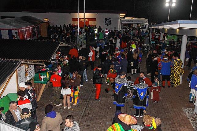 Bild 7: Heudorf im Hegau: Nachtumzug der Heuliecher begeistert mit festlicher Stimmung