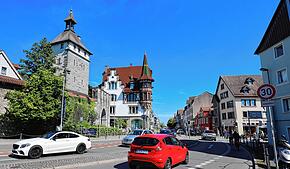 Die Stadt Konstanz hat umfangreiche Tiefbauarbeiten im Bereich Bodanstraße/Schnetztorknoten (Foto) angekündigt. Was wird gemacht und wo ...
