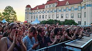 Nach einem Jahr Pause soll in diesem Sommer wieder beim Schlossgarten Open Air gefeiert werden. Das Foto stammt aus dem Jahr 2023.