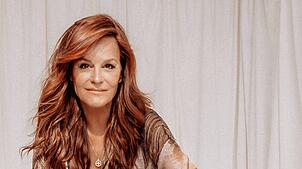 Schlagersängerin Andrea Berg tritt am Samstag, 30. August, beim Pfullywood-Festival im Seepark Linzgau in Pfullendorf auf. Der ...