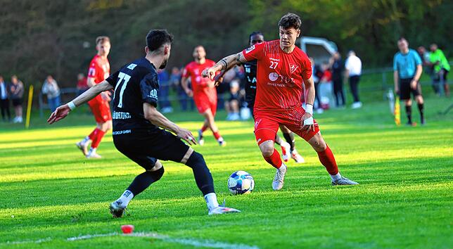 Bild 35: Bennet Ukaj lässt die Südsterne im Derby jubeln! Hier gibt es unsere große Bildergalerie!