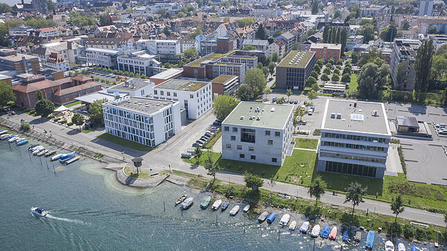 Ein Blick auf die Hochschule für Technik, Wirtschaft und Gestaltung Konstanz (HTWG). Hinter den Kulissen sind aktuell viele Fragen zur ...
