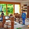 Es fehlen noch Spielkameraden in der Spielecke. Derzeit dürfen maximal drei Kinder mit Abstand zusammen spielen.