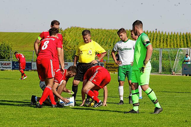 Bild 17: Aufsteiger SV Waldhaus gewinnt gegen den FC Grießen mit 2:1 &ndash; und wir haben die Bilder!