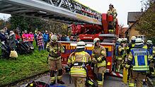 Eine Schwierigkeit des Übungseinsatzes bestand darin, sowohl die Einsatzkräfte als auch die Verletzten mit Equipment der GSA-Gruppe bei ...