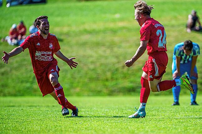 Bild 8: FC Dachsberg siegt 2:0 beim SV Berau und steigt auf &ndash; wir haben Bilder!