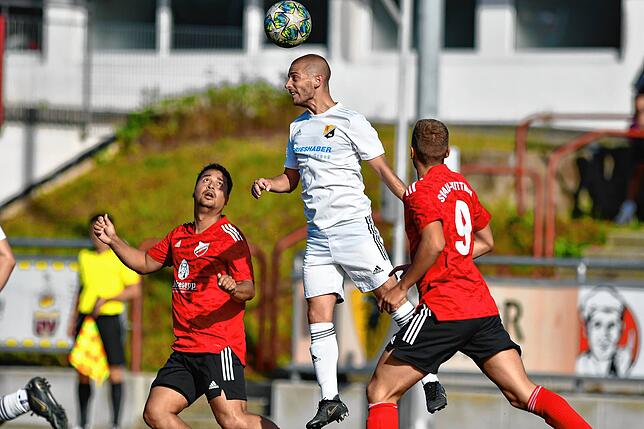 Bild 3: Fußball-Landesliga: SV 08 Laufenburg gewinnt beim SV Au-Wittnau mit 4:2 - und wir haben Bilder!