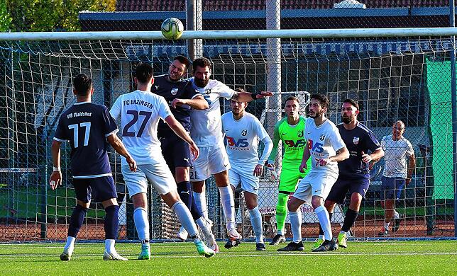 Bild 15: FC Erzingen schießt sich mit einem 4:0 beim VfB Waldshut aus der Krise &ndash; und wir haben die Bilder!