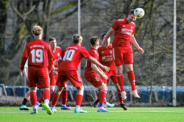 Bild 12: Der FC 08 Bad Säckingen siegt gegen FC Dachsberg mit 3:0 &ndash; und wir haben die Bilder!