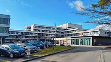 Bild : Personalengpässe in den Kliniken sorgen für längere Wartezeiten
