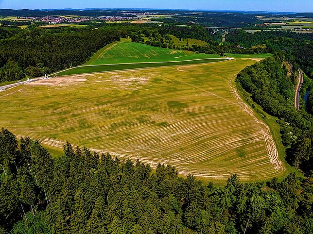 Bild 6: Drohnen-Video zeigt Gefängnis-Baustelle von oben