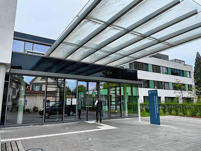 Hier geht‘s rein: Klinikum Konstanz.