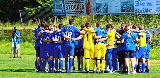 Bild 8: Enttäuschte Radolfzeller, jubelnde Villinger: Die besten Bilder vom Showdown in der Verbandsliga