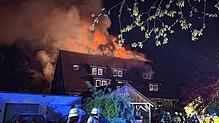 In der Nacht zum Sonntag, 25. Mai, hat das Feuer ein Mehrfamilienhaus in Mühlhausen größtenteils zerstört. Neun Bewohnerinnen und ...