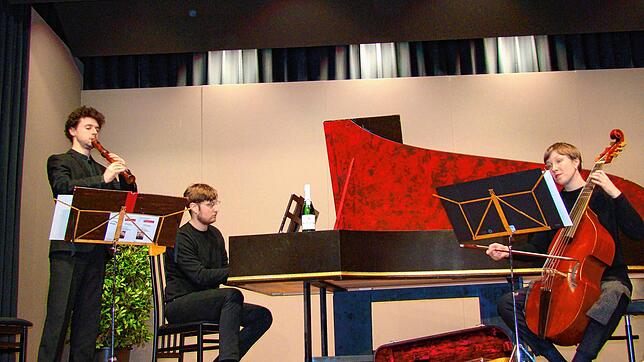 Ein Meisterkonzert mit enthusiastisch vom Publikum gefeierten Interpreten gab es mit dem Barock-Ensemble Tars im gut besuchten ...
