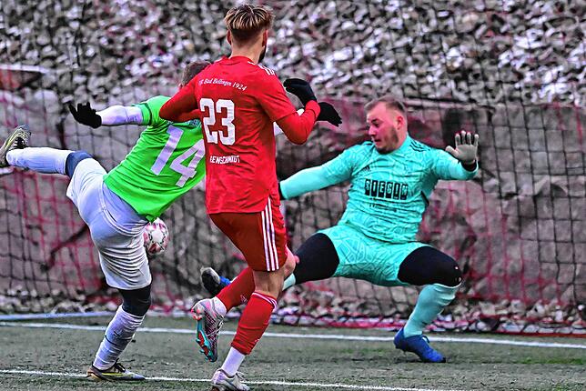 Bild 1: SG Mettingen/Krenkingen holt noch ein 3:3 beim VfR Bad Bellingen