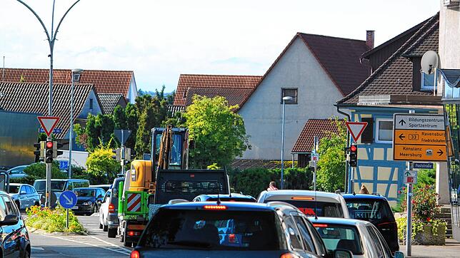 Besonders wenn Umleitungen durch Markdorf geführt werden, staut sich der Verkehr noch mehr als sonst. Anwohner der Ortsdurchfahrt ...