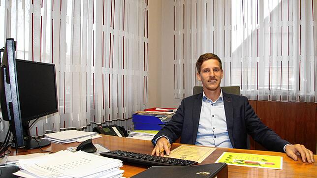 Im Wahljahr 2024 will er die Werbetrommel dafür rühren, dass die Menschen von ihrem Stimmrecht Gebrauch machen: Bürgermeister Severin ...