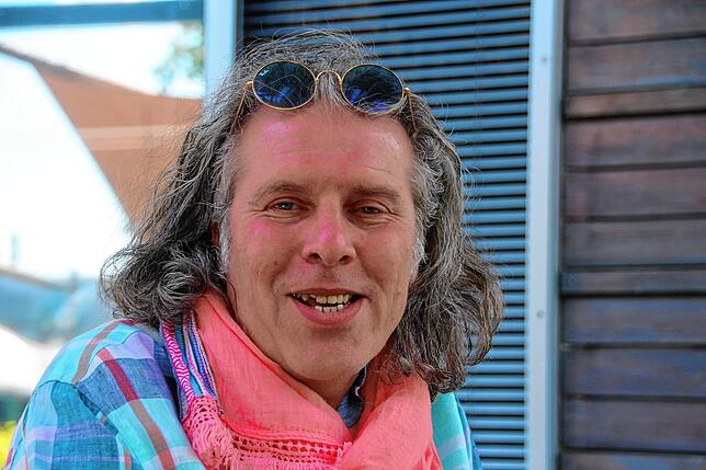 Stephan Grumbt, Behindertenbeautragter der Stadt, genießt die sozialen Kontakte, die durch die Öffnung wieder stattfinden. &bdquo;Das ...