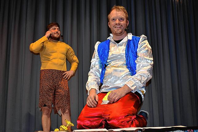 Bild 21: Fröhliche Stimmung beim Bunten Abend in Berau